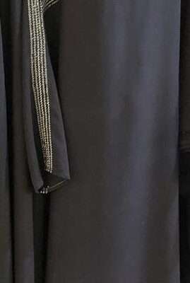 Simple Parallel Lines Abaya