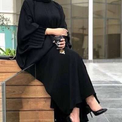 Simple Plated Sleeves Abaya