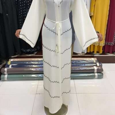 Zigzag Line Abaya