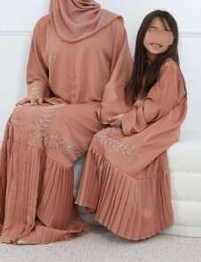 Mother Daughter Duo Abaya