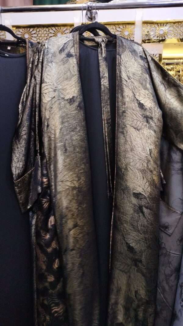 Golden Shrug Abaya - Image 3