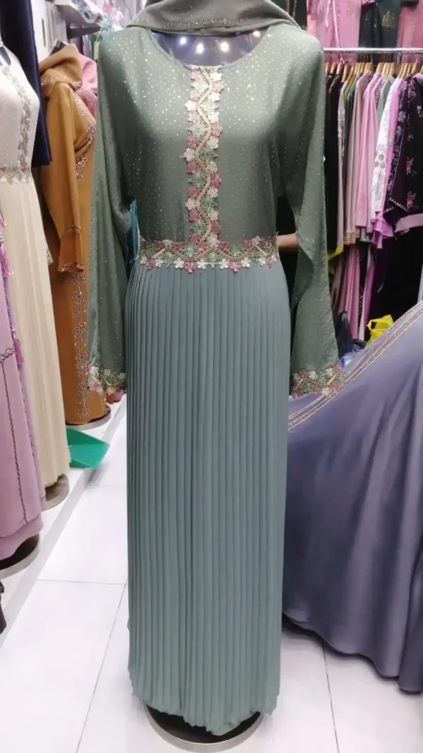 Frok Pleated Lace Abaya