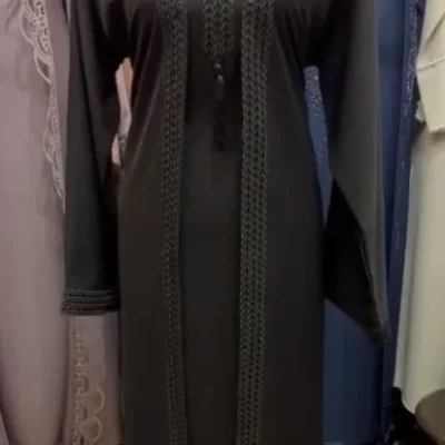 Jumbled Lace Shrug Abaya