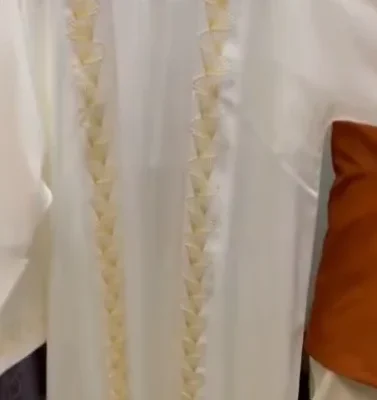 Light Embroidery Shrug Abaya