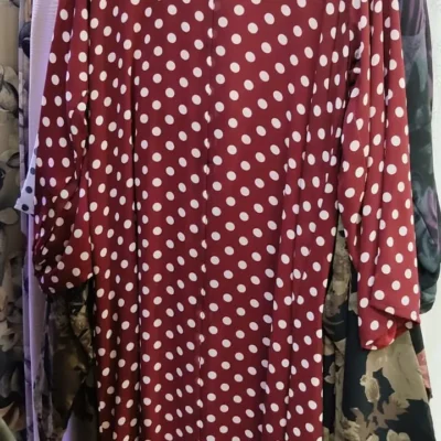 Polka Dots Sober Abaya